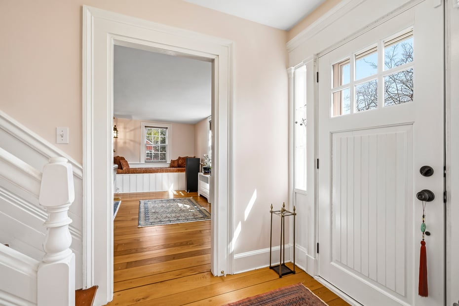 333 W Hartsdale Avenue Photo 7