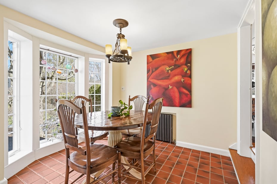 333 W Hartsdale Avenue Photo 15