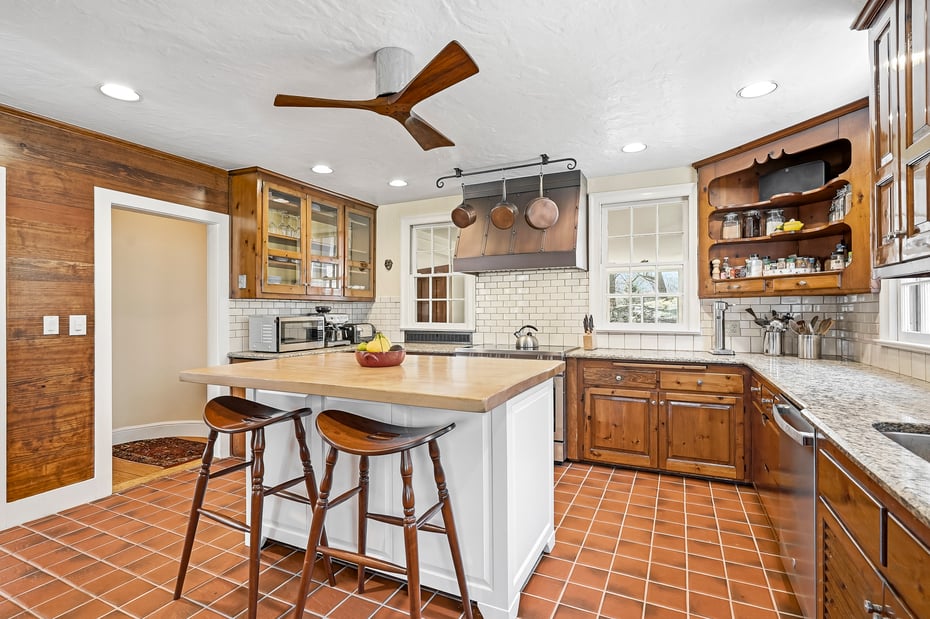 333 W Hartsdale Avenue Photo 17