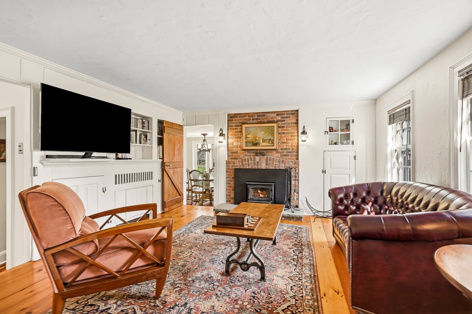 333 W Hartsdale Avenue Photo 20