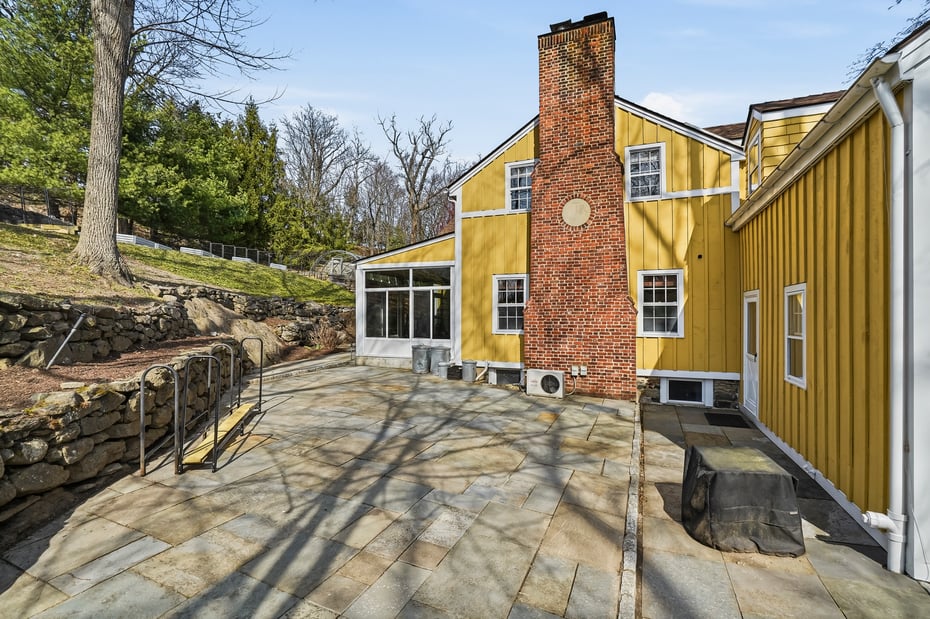 333 W Hartsdale Avenue Photo 43