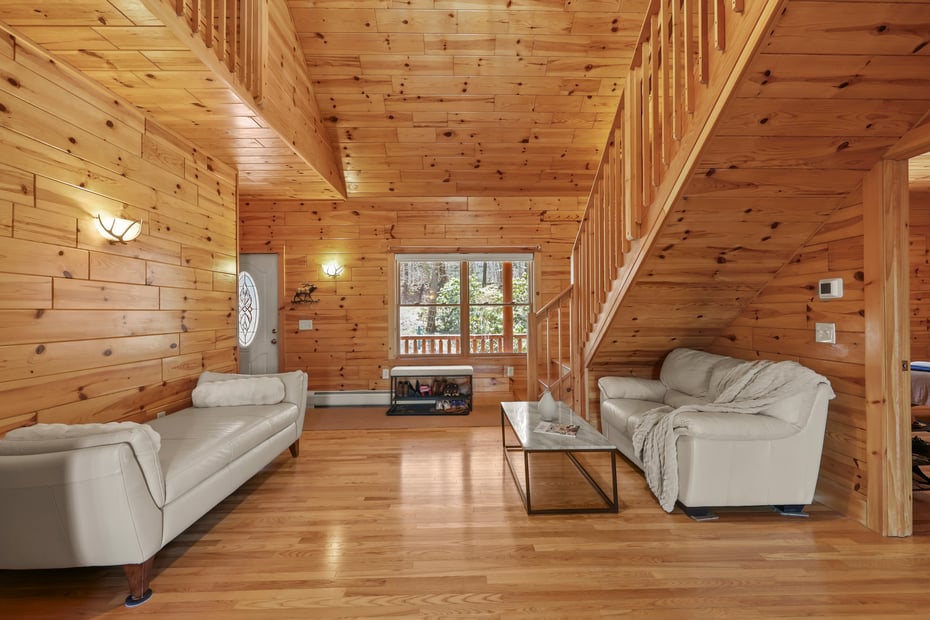 633 E Otis Rd Photo 6