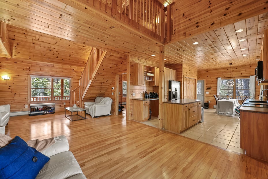 633 E Otis Rd Photo 11