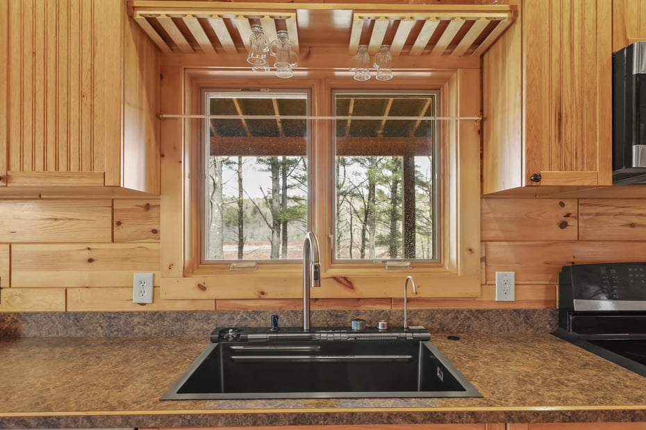 633 E Otis Rd Photo 17