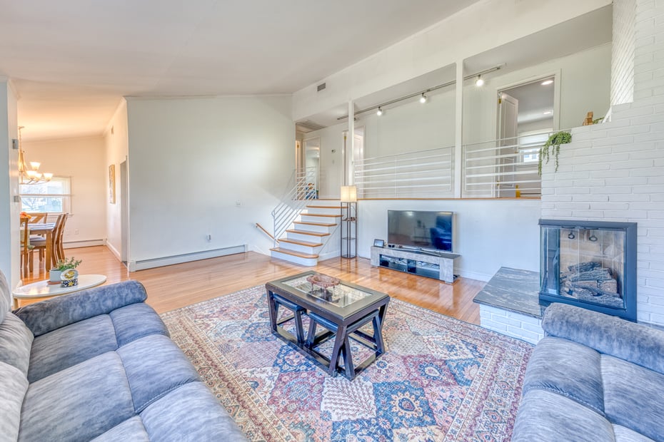 43 Hilldale Road Photo 2