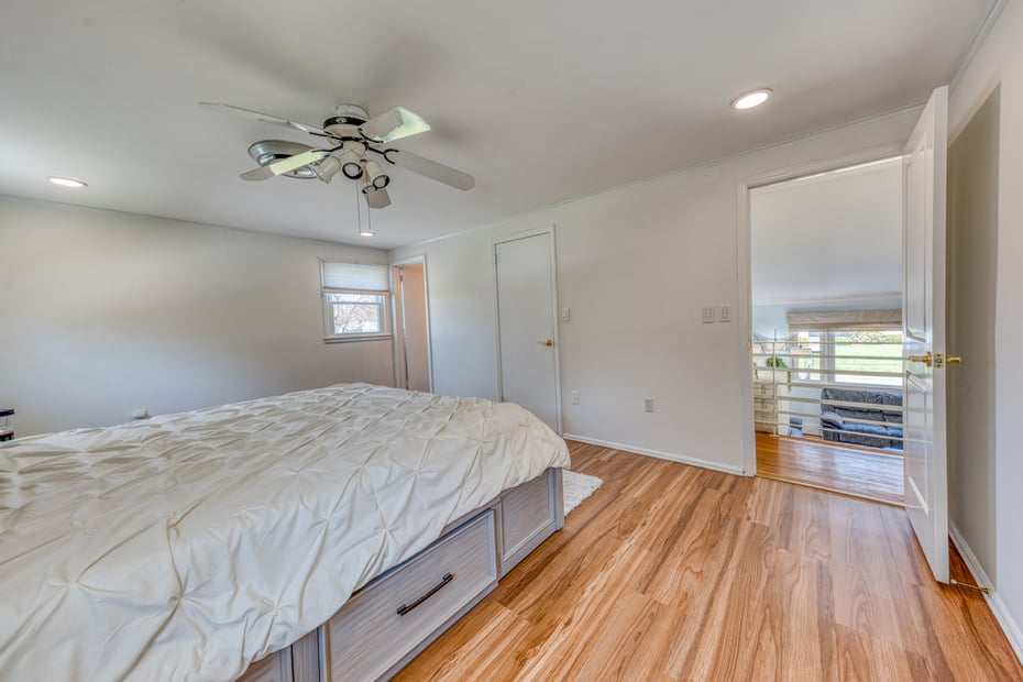 43 Hilldale Road Photo 15