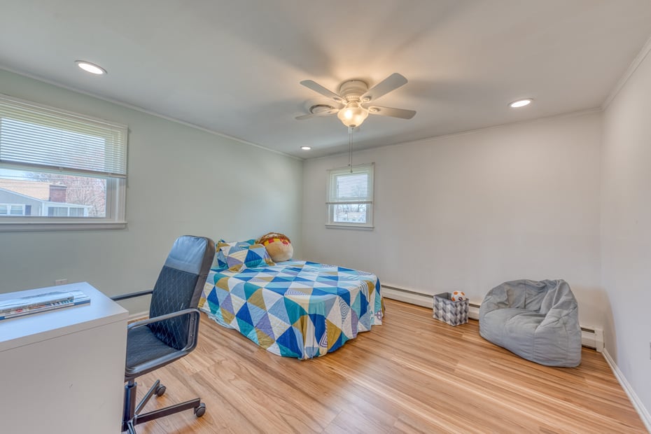 43 Hilldale Road Photo 21