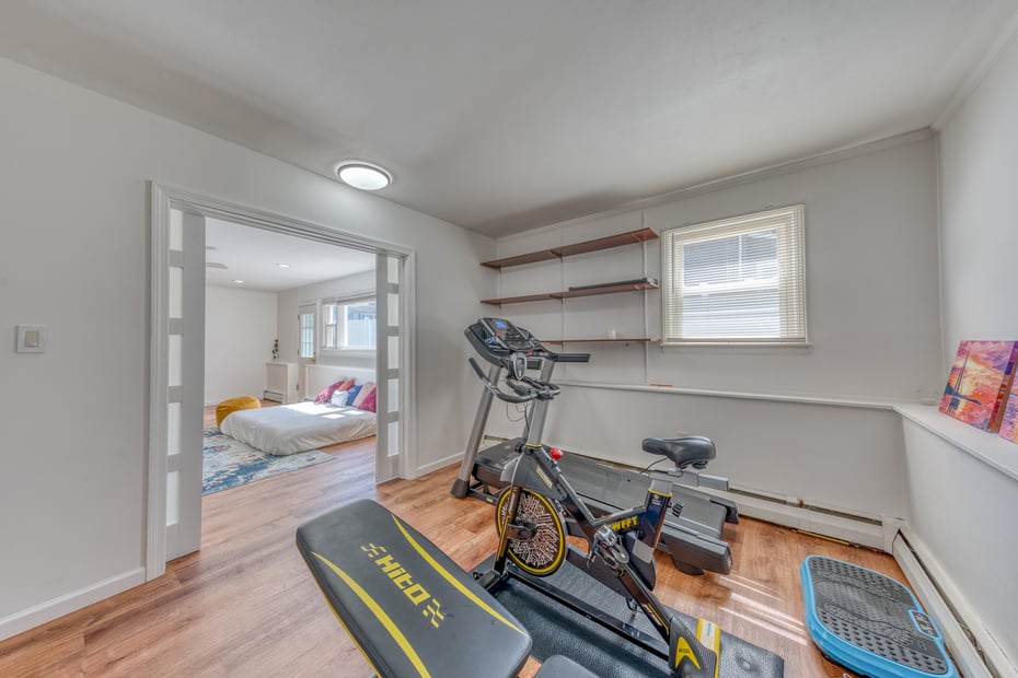 43 Hilldale Road Photo 31