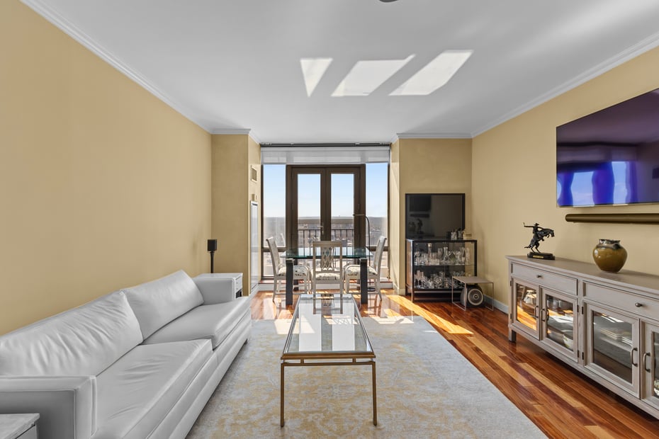 10 City Place  #PH2C Photo 1