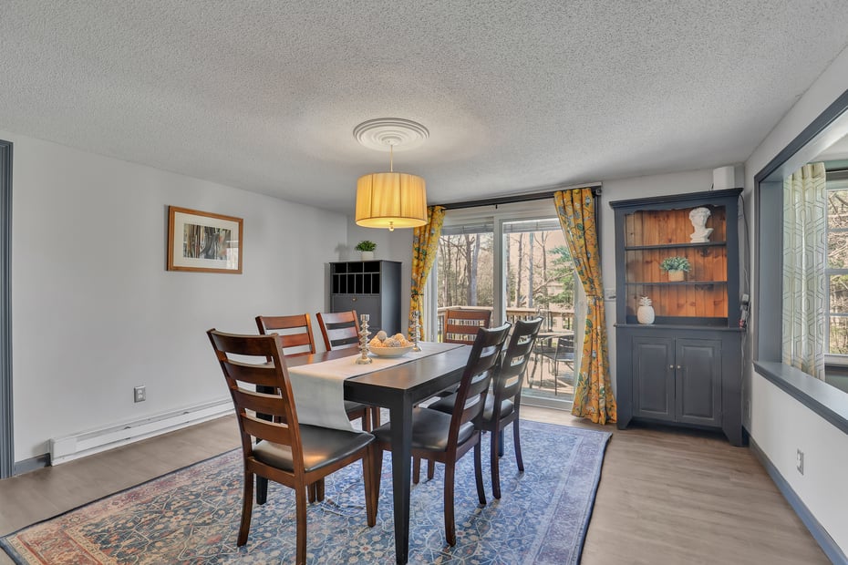 14 Burlwood Drive Photo 12