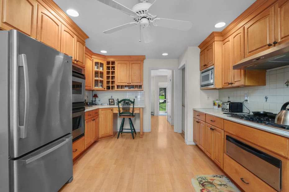 2378 Pine Grove Court Photo 15