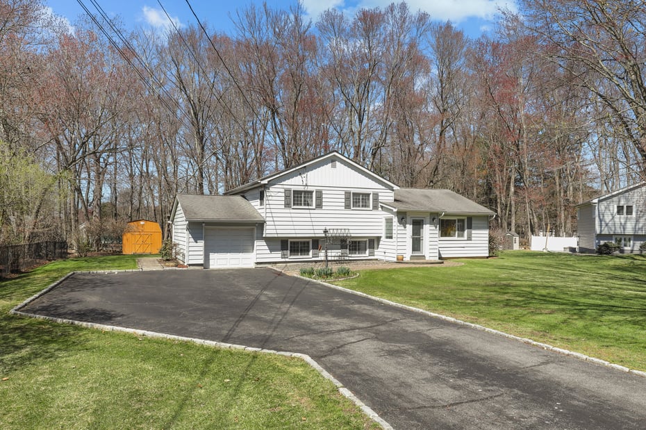 2378 Pine Grove Court Photo 18