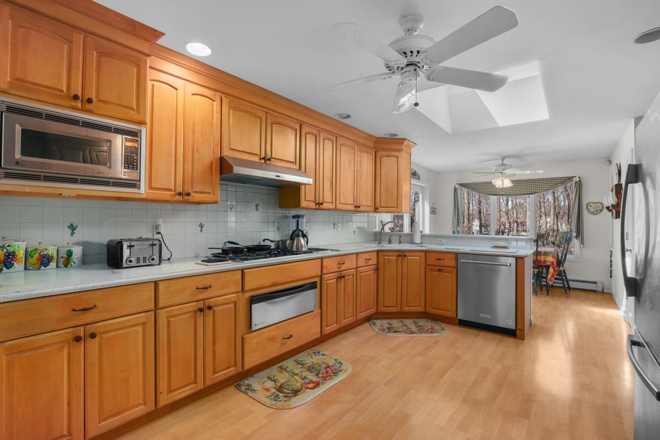 2378 Pine Grove Court Photo 12