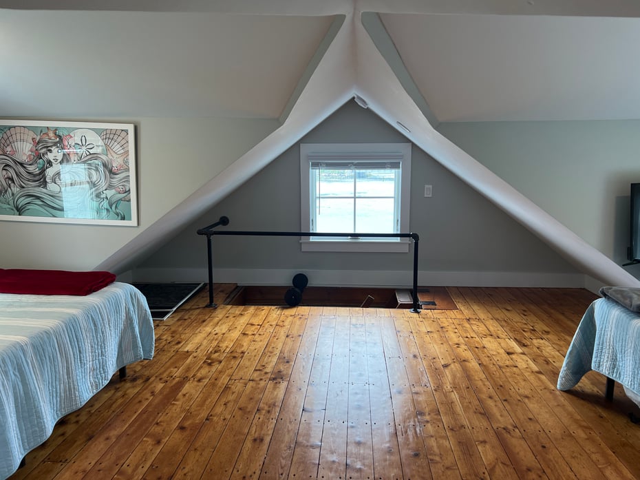 61 Old Black Point Road Photo 17