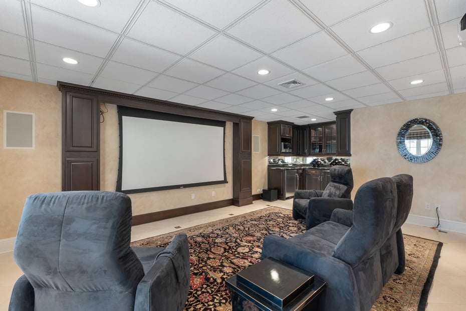 57 Thistledown Photo 26