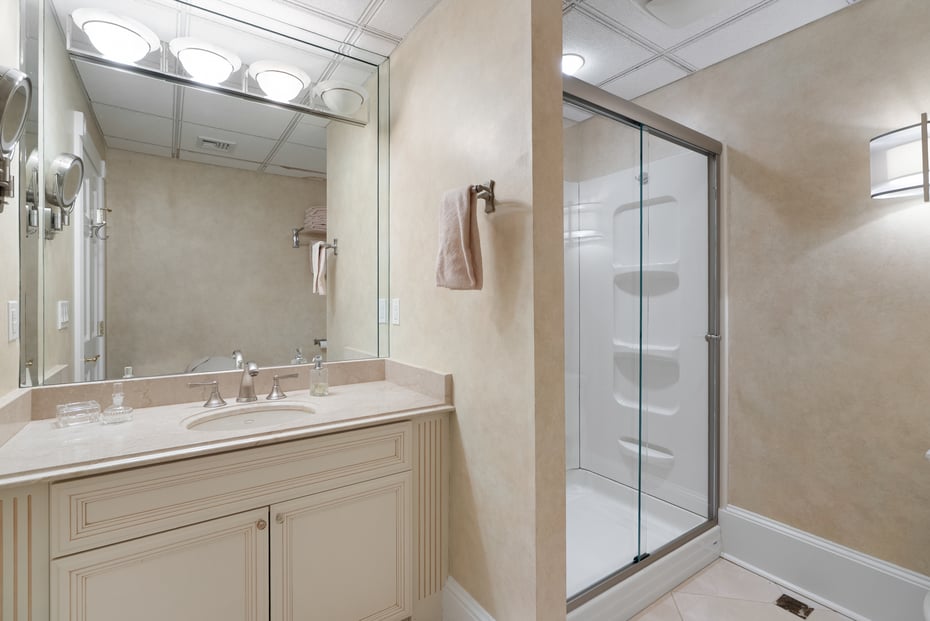 57 Thistledown Photo 30