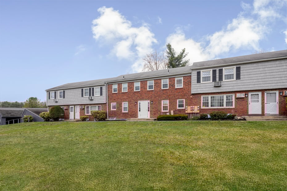 7 Old Farms Lane #7 Photo 1