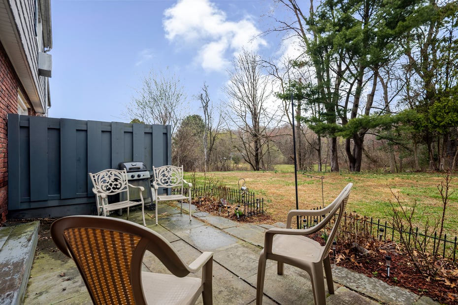 7 Old Farms Lane #7 Photo 4