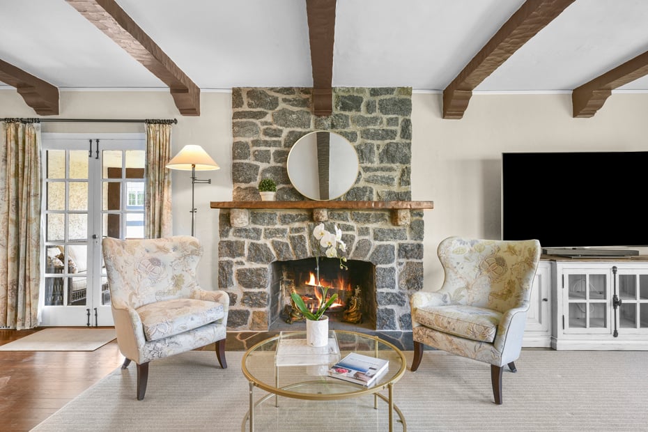 79 Mountain Avenue Photo 8