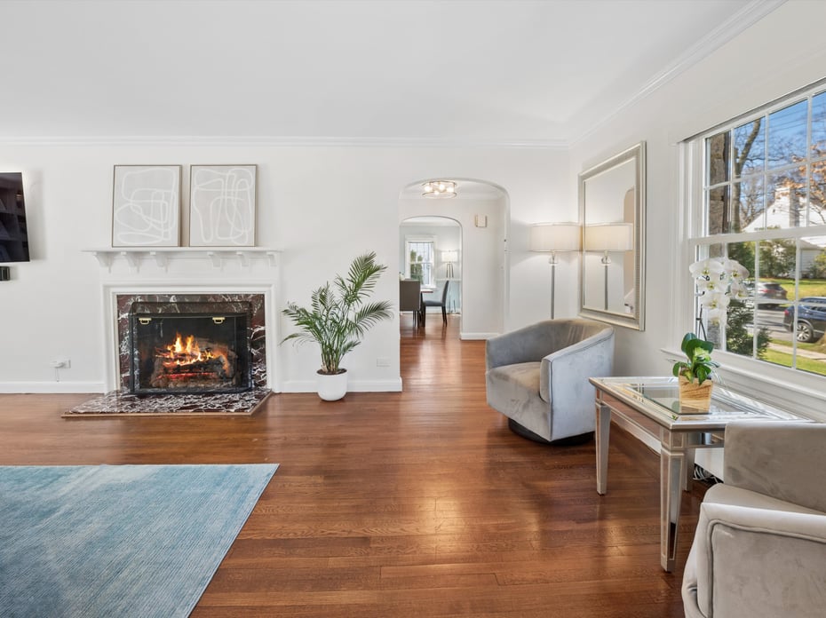 195 Central Parkway Photo 8