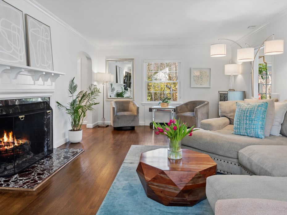 195 Central Parkway Photo 9