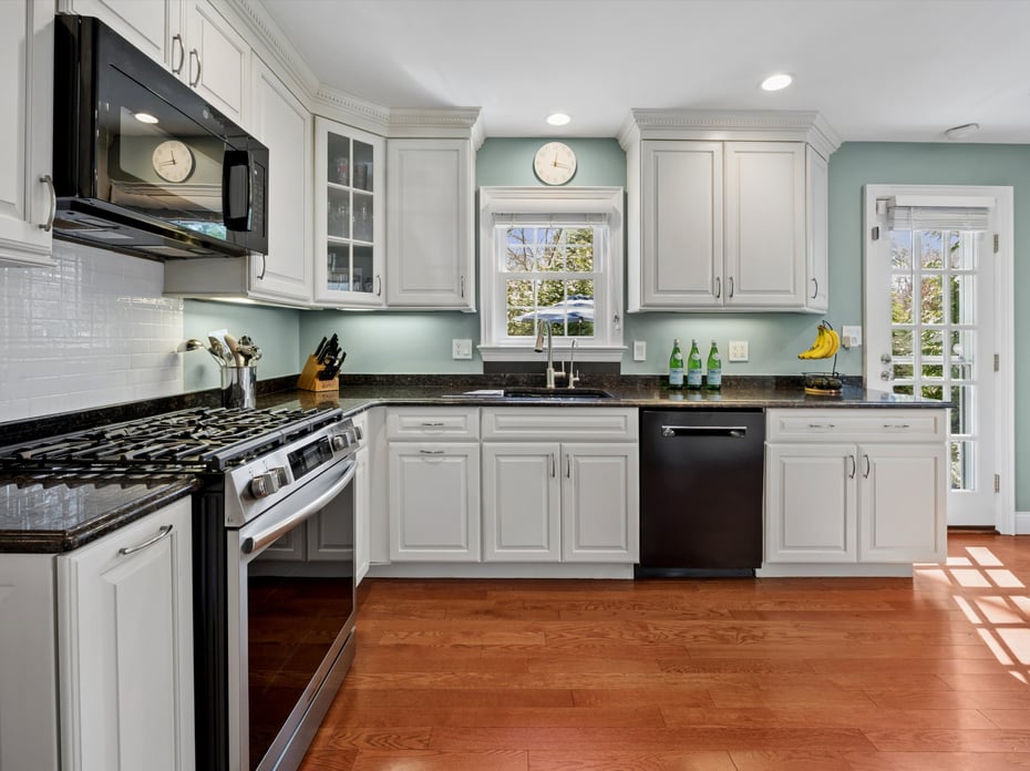 195 Central Parkway Photo 14