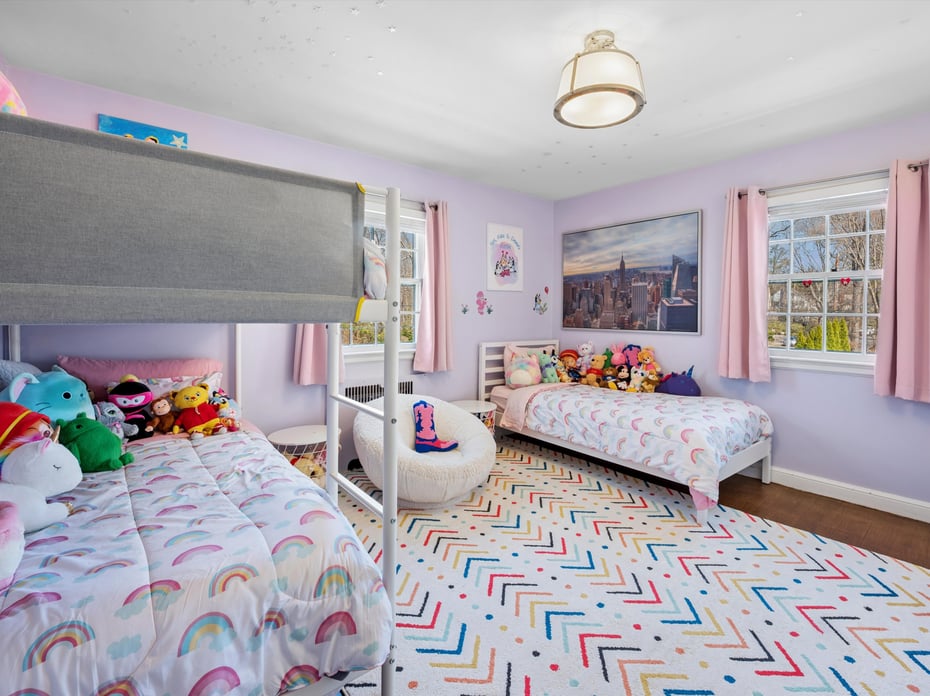 195 Central Parkway Photo 18