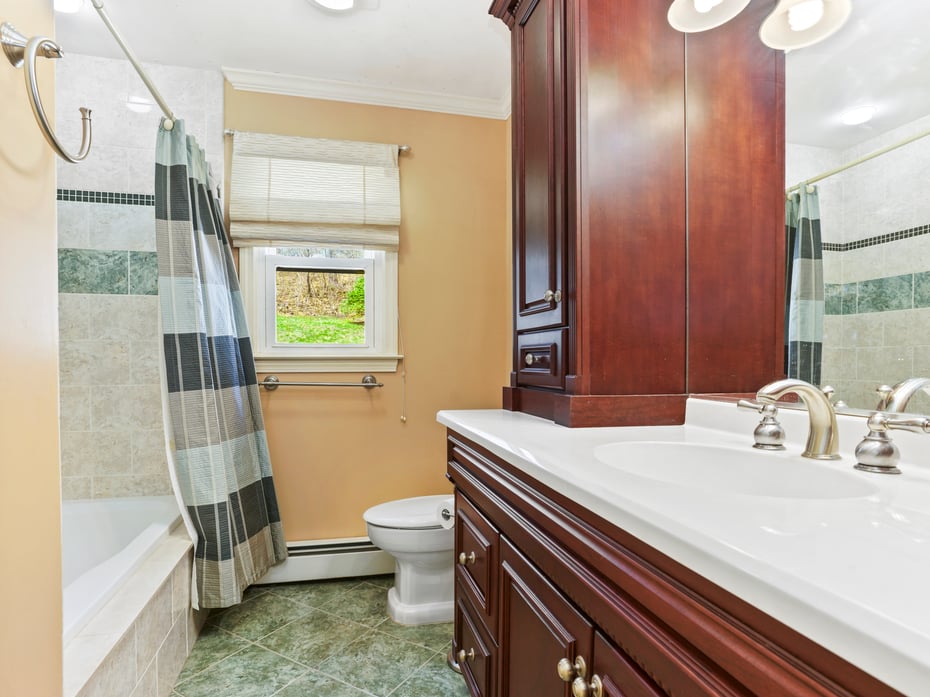 548 Howellton Road Photo 15