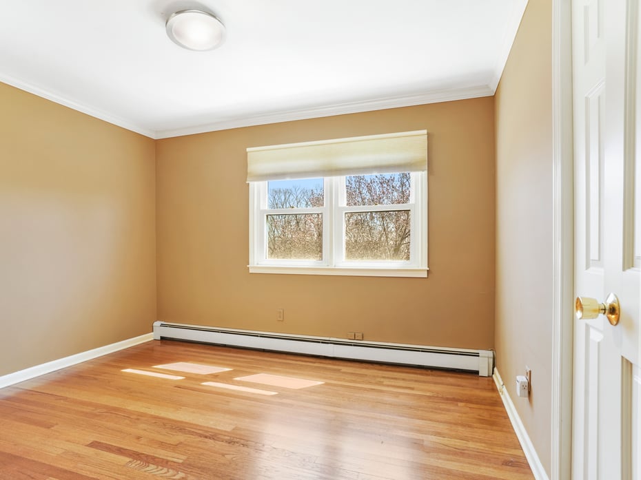 548 Howellton Road Photo 16