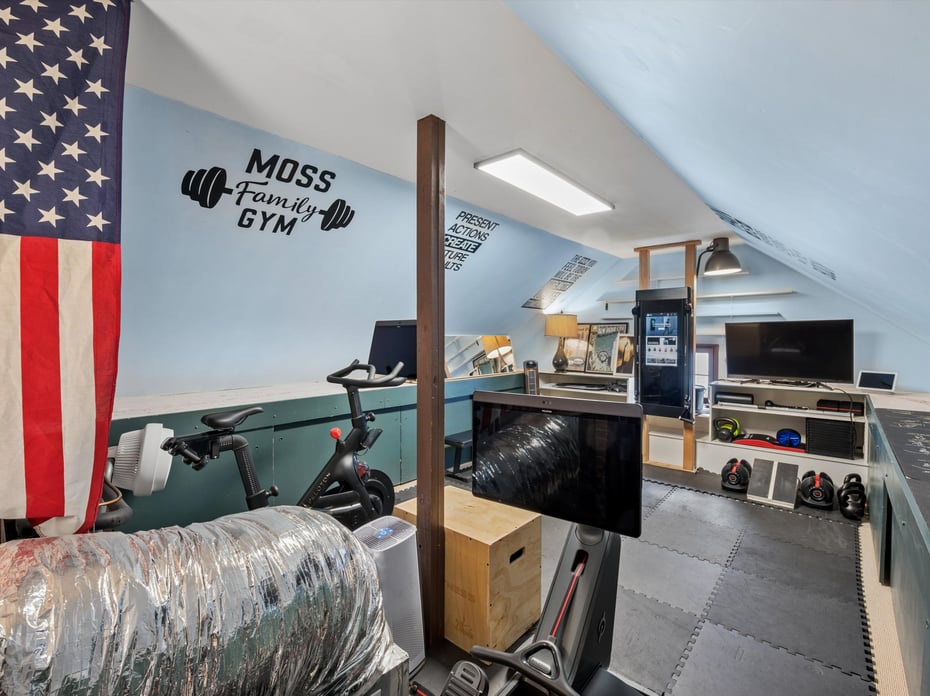 195 Central Parkway Photo 25