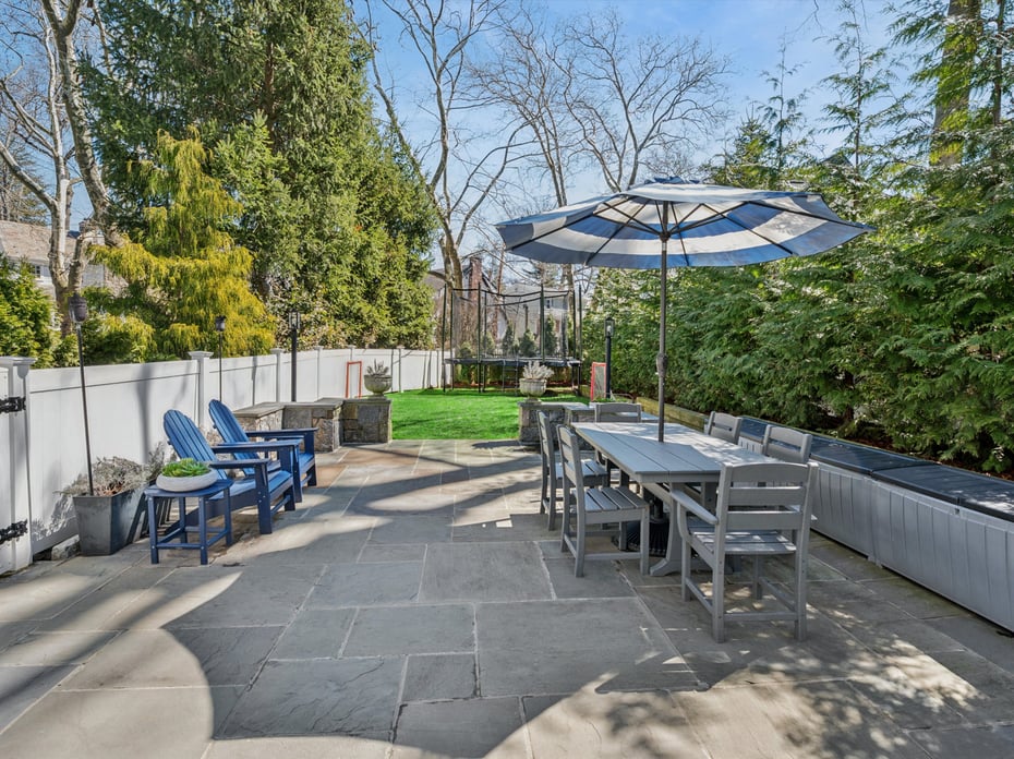 195 Central Parkway Photo 28