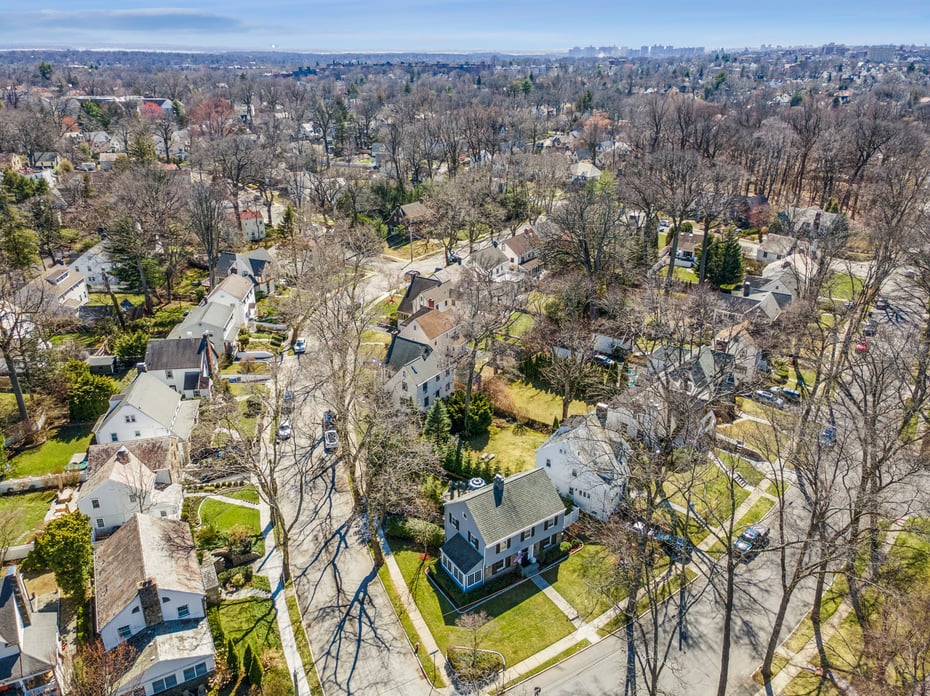 195 Central Parkway Photo 33