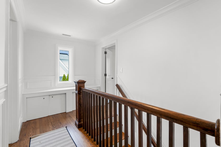 200 Larchmont Avenue Photo 18