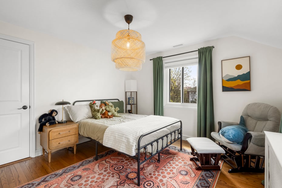 200 Larchmont Avenue Photo 19