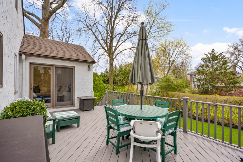 200 Larchmont Avenue Photo 34