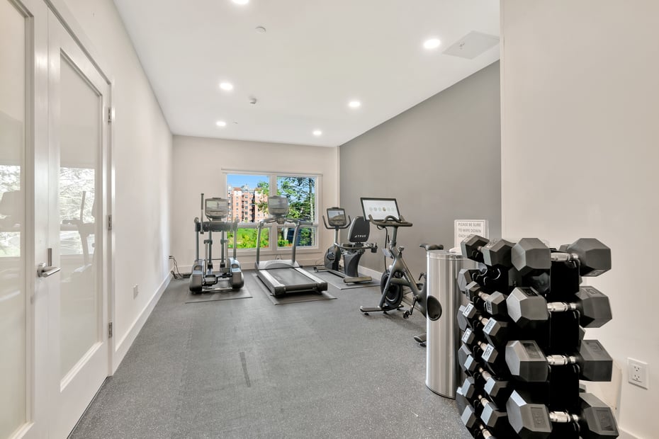 8 Boulevard W  #Penthouse 1 Photo 13