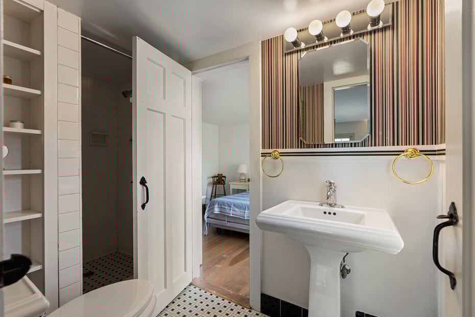 127 Steele Road Photo 25