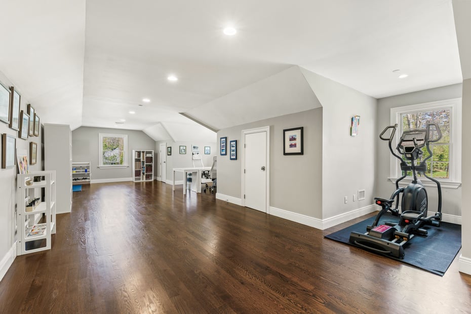 31 Garden Road Photo 22