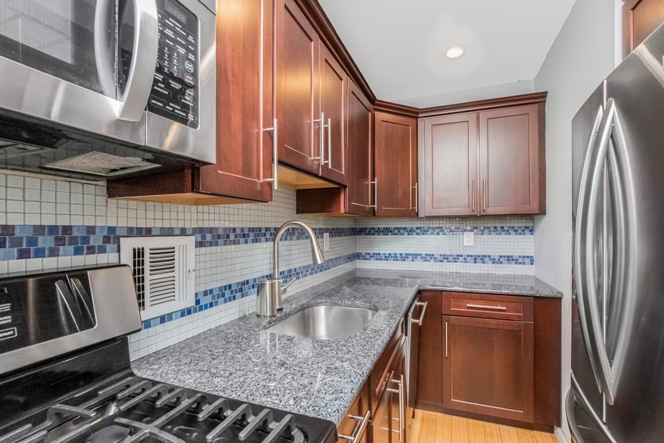 1874 Pelham Parkway S  #4A Photo 5