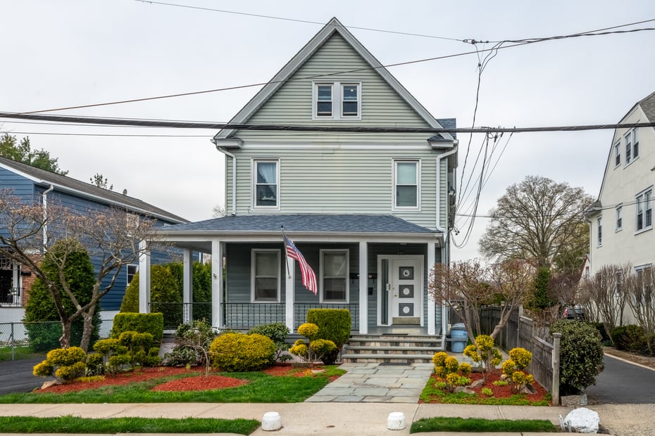 538 Jefferson Avenue Photo 2