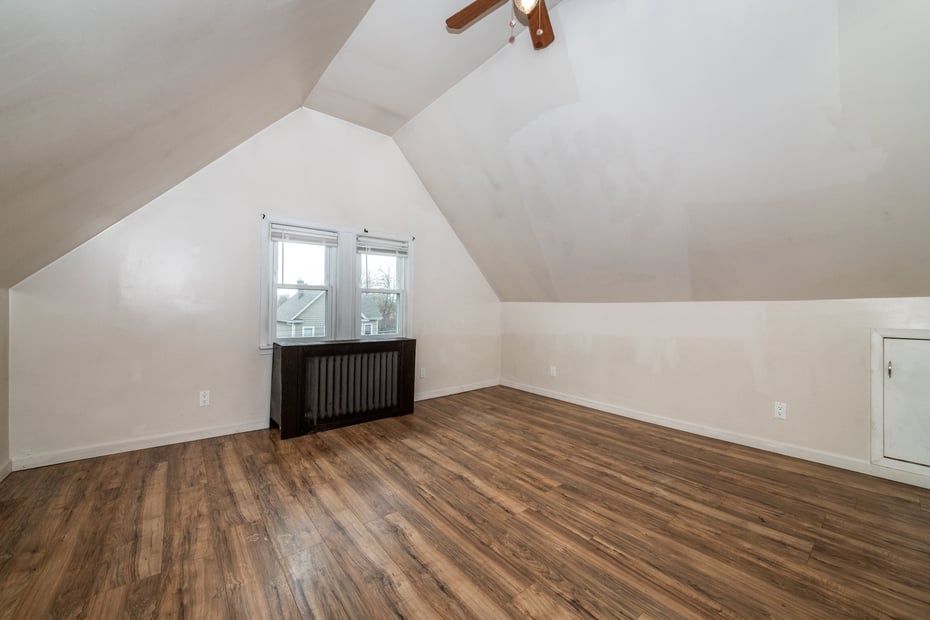538 Jefferson Avenue Photo 7