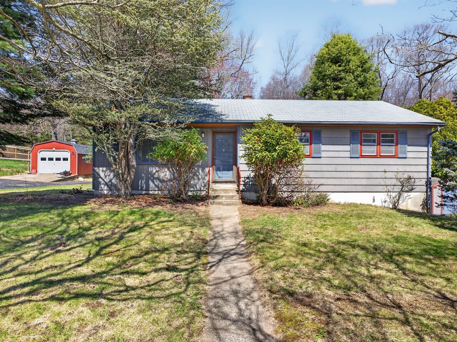 34 Riched Lane Photo 1