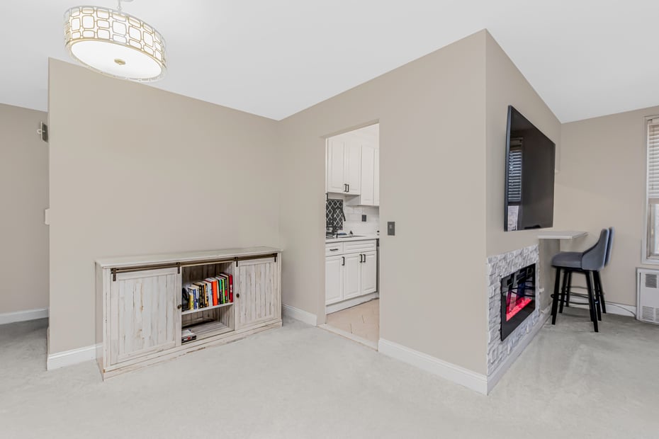 245 Rumsey Road  #5G Photo 3