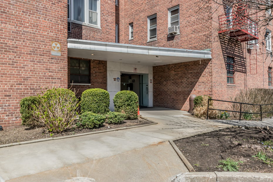 245 Rumsey Road  #5G Photo 10