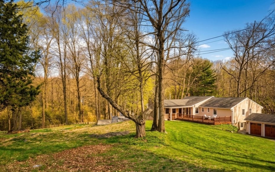 2 Brookwood Road Photo 3