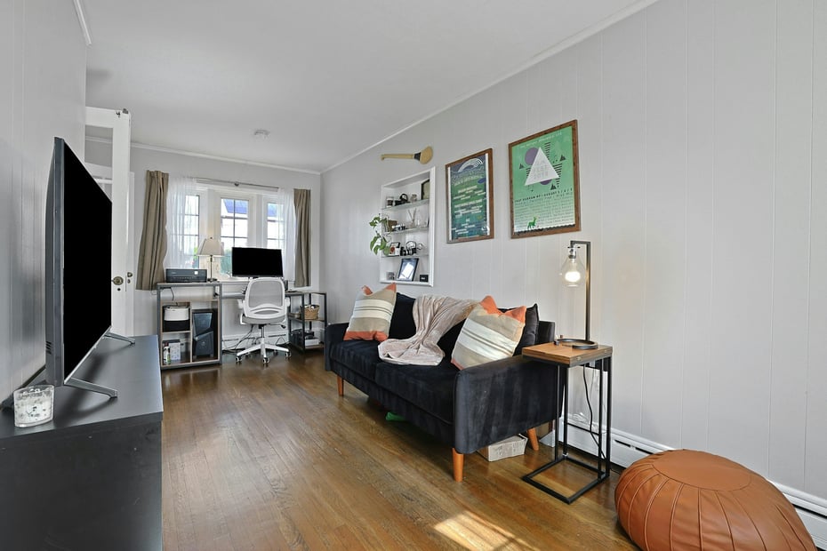 18 Austin Place Photo 9