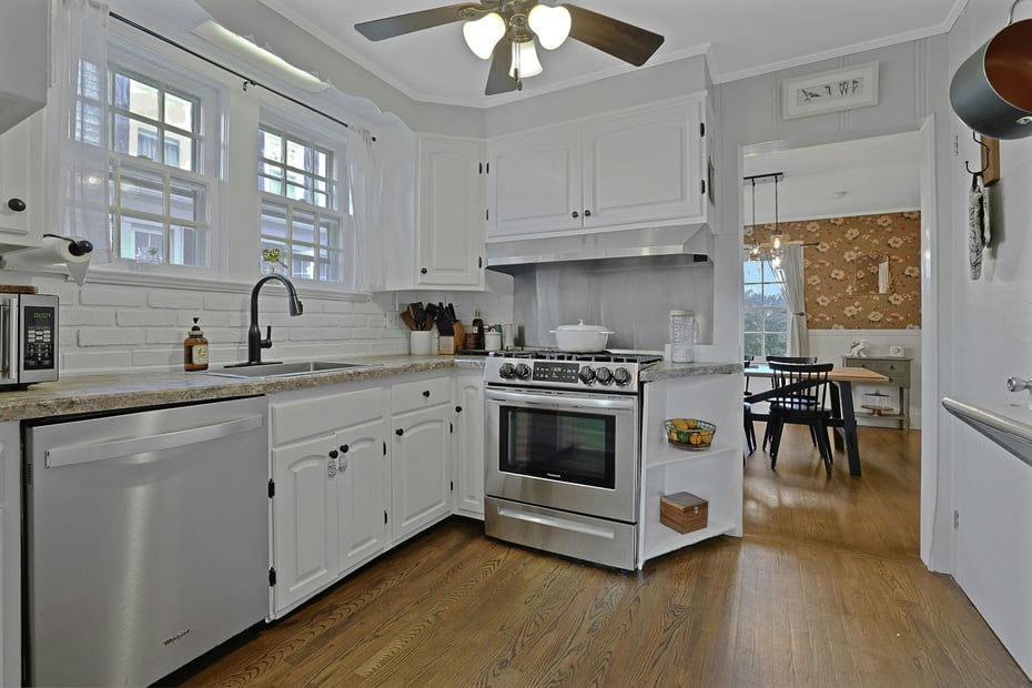 18 Austin Place Photo 14