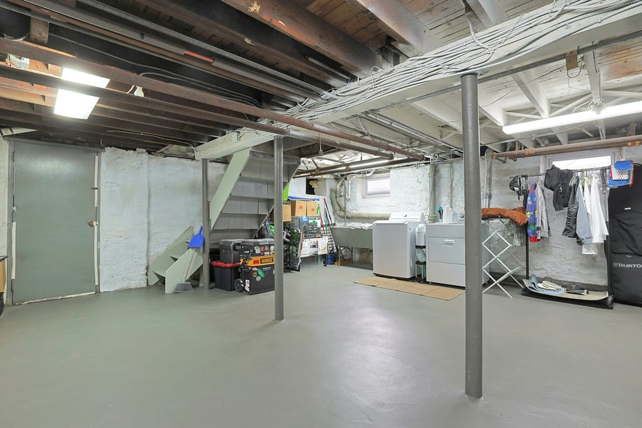 18 Austin Place Photo 19