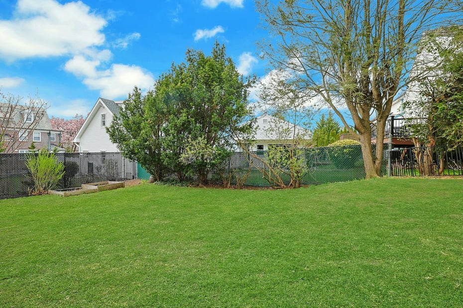 18 Austin Place Photo 30