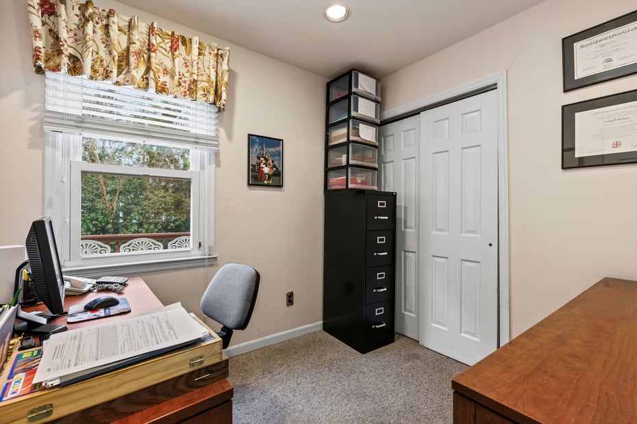 3 Penny Lane Photo 14